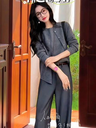 女士时尚百搭服装洋气秋季流行新款二件套潮流精品上衣裤子套装#减龄气质 #简约大气 #穿出高级感 #穿搭分享 #女装穿搭