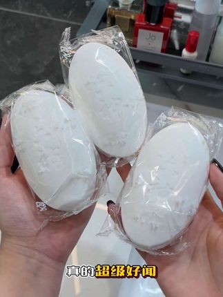 #六神香皂 #好物分享 #母婴好物 六神清凉皂、绿茶加甘草、375g家庭装!草本清新超舒爽#好物推荐🔥