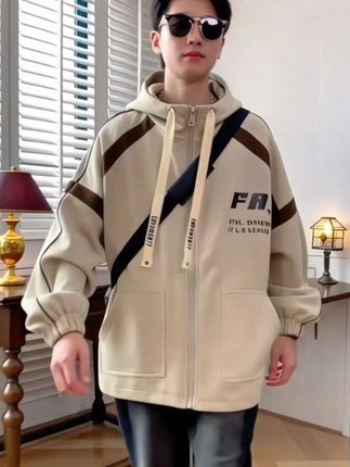 冬季加棉加厚青少年男生夹克连帽百搭宽松初高中学生棒球服外套潮#青少年外套 #初高中生外套 #大童加厚外套 #加棉外套 #棒球服外套 @抖加🔥上热门🔥dou+🔥热点宝