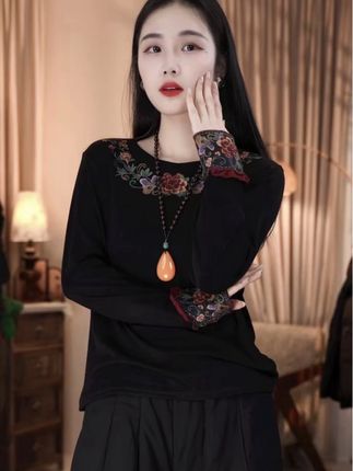 引卷 秋季新款中国风套头文艺民族风刺绣打底衫#品质女装 #优雅穿搭#民族风打底衫 #爆款热卖中