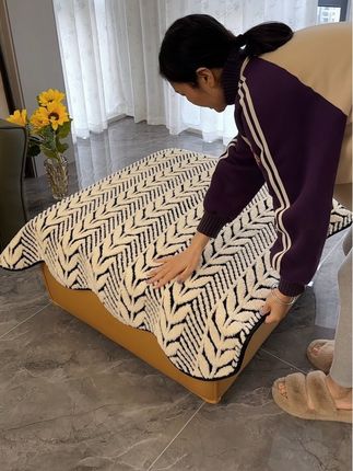 姐妹们,这款冬季必牛奶绒防滑沙发垫抗寒锁温,多尺寸适配,久坐不凉超舒服#沙发垫#抗寒沙发垫#防滑沙发垫#强烈推荐