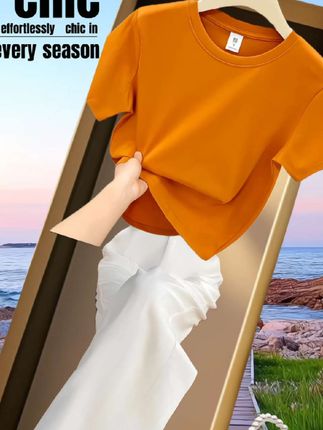 韩系正肩短袖T恤女打底衫夏季新款时尚百搭圆领显瘦遮肉大码上衣 韩系新款正肩短袖T恤,夏季打底神器。圆领百搭不挑人,正肩剪裁显瘦藏肉,大码友好。时尚简约,单穿叠搭都出彩,轻松遮肉显轻盈。#物美价廉好物推荐 #显瘦穿搭