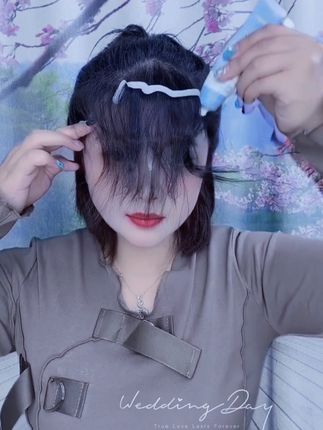 原来不用去理发店,在家也能把头发拉直,真的太方便了! #一个刘海拯救一张脸 #刘海自然卷矫正 #小卷毛@DOU+小助手