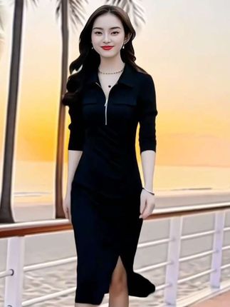 时尚女装#赶紧去抢这个长袖连衣裙,我真的是太喜欢了!它的腰部做了褶皱处理,特别显瘦,而且还是开叉的设计,非常洋气。这个裙子的长度也刚刚好,既能遮住腿上的肉肉,又显得优雅大方,喜欢的朋友千万不要错过哦!