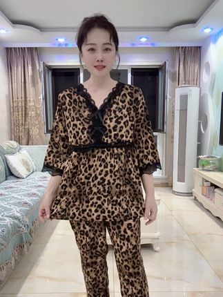 #家居服套装 #睡衣穿搭 #宅家睡衣秀 #我要上热们 #豹纹