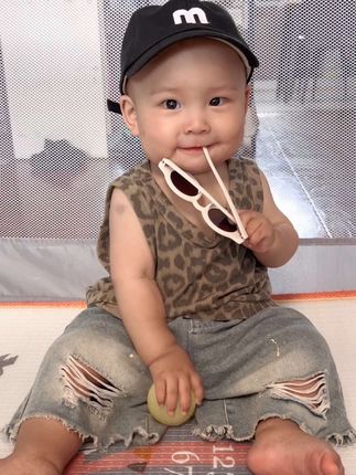 我的豹纹男孩,今日做最酷的崽儿#高品质童装 #萌娃穿搭 #我的小男孩 #帅气出场 #夏日穿搭