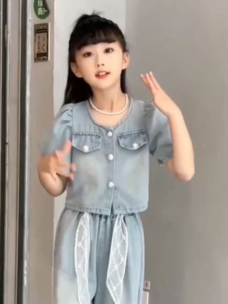 爱了爱了,亲子装,夏季穿搭,这也太好看了,潮酷必备#穿搭 #骗你生女儿 #高品质童装 #萌娃穿搭 #宝妈 谁穿谁好看