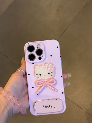 卡通猫和粉色蝴蝶结才是绝配,是吧我的宝宝~#手机壳 #这个手机壳真的长在我心巴上了 #好看的手机壳 #支架手机壳 #这手机壳长在了我的心尖上