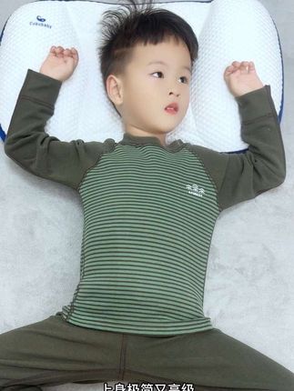 天气越来越冷,给儿子入了二套好穿又舒服的秋衣秋裤,#秋衣秋裤 #高品质童装 #秋冬穿搭