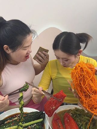 黑麦全麦面包代替主食好吃不长肉,饱腹感强热量低,口感松软日期新鲜,现做现发两斤20包40片@抖音小助手 #好吃到停不下来