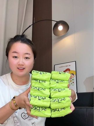 加大加厚又好携带的宝宝湿巾来啦!这个价格就到手10包也太划算了吧!刷到的必要囤啊#湿巾 #宝宝湿巾 #开学必备 #湿巾推荐 #圣贝恩