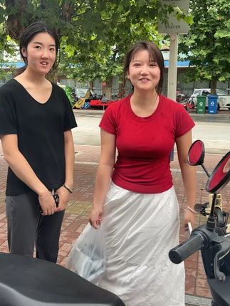花姐的美女小老铁粉丝😊👏