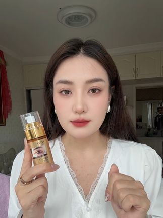 姐妹们眼霜一定要好好用起来#眼霜#平价眼霜 #抗皱眼霜 #好用不贵的眼霜