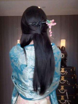 #新中式穿搭成为中秋宠儿