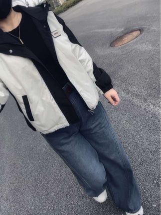 一场秋雨一场寒 秋总是慢慢入的 但冷是突然的 接下来的日子记得添衣#穿搭 #外套穿搭