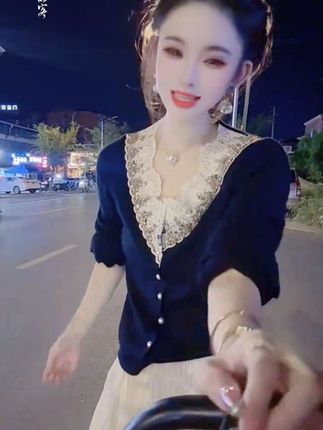 #早秋穿搭 #欧货潮流站 #针织衫 #高级感穿搭 #V领针织衫