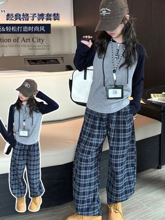 女童秋装套装2025新款春秋装中大儿童百搭针织帽衫格子裤两件套#高品质童装 #今日穿搭 #学院风穿搭 #格子控 #新衣服可以治愈各种不开心