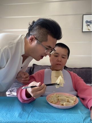 90年东北单身老爷们呵护失能失忆失智妈妈的日常#百善孝为先 #热门 #记录真实生活 #好物推荐🔥