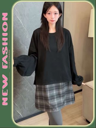 二姐的宝藏秋款设计感格纹拼接休闲毛衣针织衫时尚圆领上衣#卫衣 #休闲穿搭 #显瘦遮肉 #针织衫 #爆款热卖中