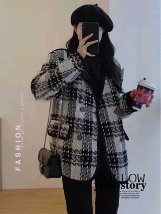 黑白格纹粗花呢外套 复古小香风太绝了 穿上秒变韩剧女主 质感拉满还显气质 秋冬穿搭选它轻松出圈