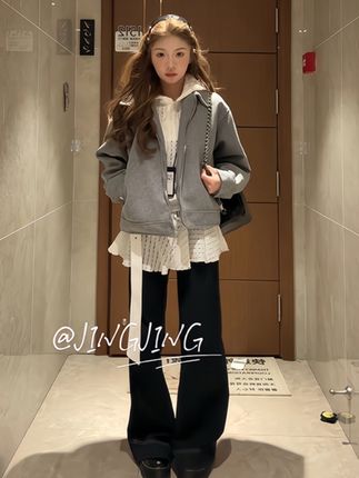 美式复古原牛色微喇阔腿牛仔裤女夏季2025新款宽松显瘦百搭直筒裤#美式复古风#牛仔裤搭配 #直筒牛仔裤薄款 #韩系穿搭#复古风牛仔裤女