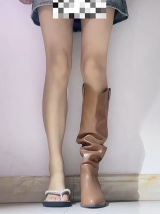 可以看到我的肌肉腿肚子吧 穿这个长靴刚好#靴子控 #美鞋控 #女鞋 #女鞋穿搭 #辣妹穿搭