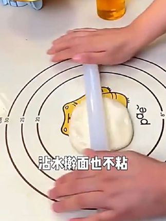 不沾擀面杖翻糖皮杆干面条擀面棍家用饺子皮擀面棒不粘烘焙工具#擀面杖 #不沾擀面杖 #生活小妙招 #方便又实用 #厨房好物