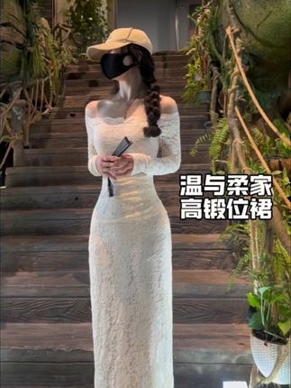 简约纯欲又高级的御姐气质连衣裙#辣妹穿搭 #御姐穿搭 #梨形身材穿搭 #一字肩连衣裙 #收腰连衣裙