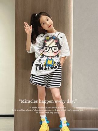 甜美风可爱卡通女孩趣味短袖大女童夏季新款涂鸦T恤条纹短裤套装#高品质童装 #短袖t恤 #潮童穿搭 #好看又好穿 #甜美可爱