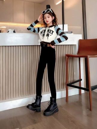 女童牛仔裤#萌娃穿搭 #穿出自己的风格 #百搭裤子
