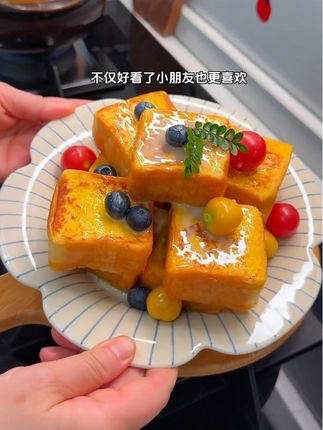 上学后三天俩头被小朋友点名要吃的奶香小排包,简单好做又好吃,分分钟拿捏小朋友的胃#港式茶点 #奶香小排包 #黄油爆浆吐司
