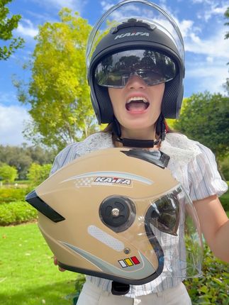 #上热门 四季头盔电动车半盔男女摩托车头盔保暖防雾四季通用#摩托车头盔 #电动车头盔 #头盔 #3c认证头盔