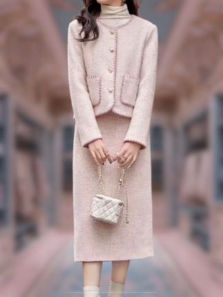 #谁穿谁漂亮 #漂亮衣服 #小香风套装 #毛呢外套 #女人味