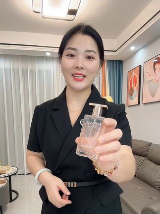 #香水控 #优雅气质 #高端大气 #香水 #女士香水