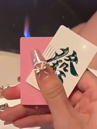 这小东西也太酷了吧#打火机 #火机 #爱了爱了 ##麻将打火机送男友礼物