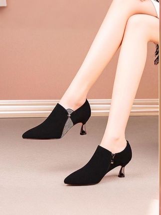 #美鞋展示风 ,红蜻蜓金典绒面单靴#高贵优雅气质穿搭 #甜美约会穿搭 #好穿不累脚 #好穿又好搭