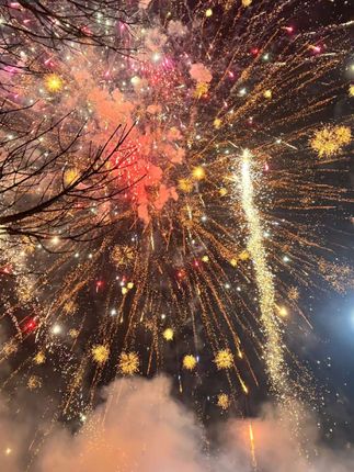 #张予曦毕雯珺真拍了红裙抱 #深情眼 #张予曦 #毕雯珺