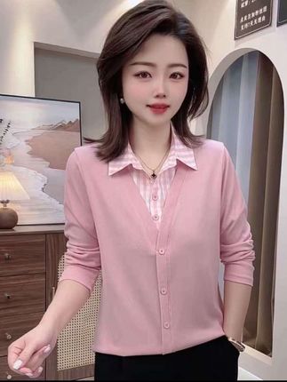 2025翻领减龄百搭春夏新款衬衫显瘦拼接格子领假温婉大方衣服#拼接格子假两件上衣#百搭翻领假两件上衣#温婉大方穿搭 #假两件上衣推荐