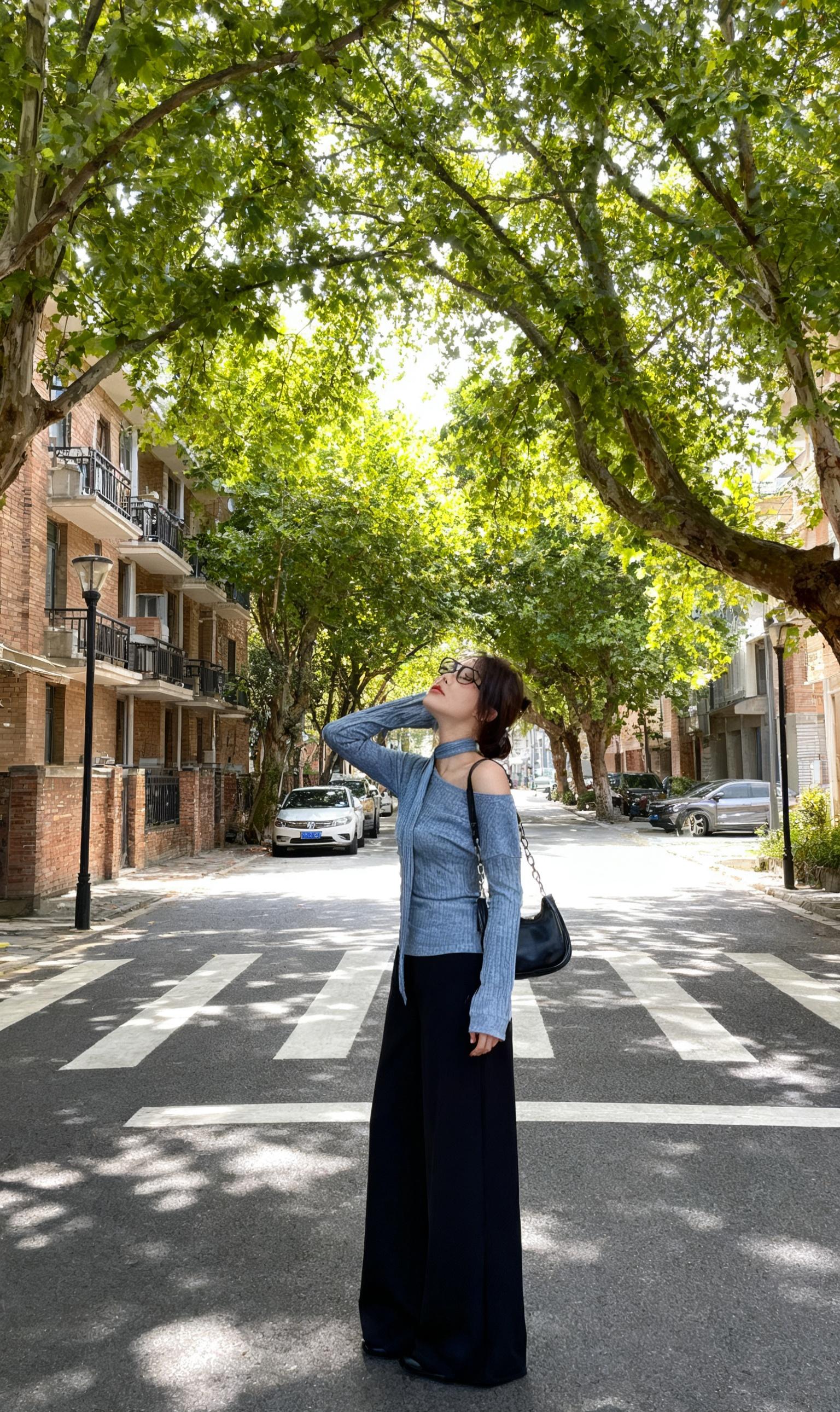 MARIE.COCO韩系纸片人穿搭斜肩挂脖飘带针织上衣阔腿裤早秋两件套