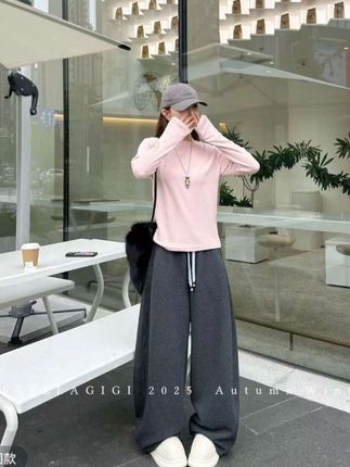 SG#高级感穿搭 #韩系穿搭 #秋冬穿搭 #减龄气质 #温柔穿搭  / 杨依姗 AW基础款 圆领长袖磨毛打底T恤