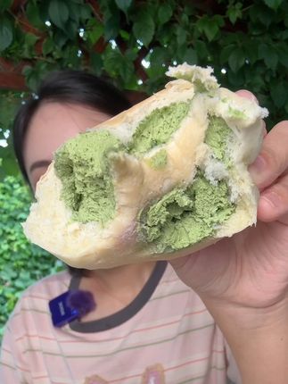 冰面包,薄皮大馅 #美食播主 #冰面包 #面包推荐