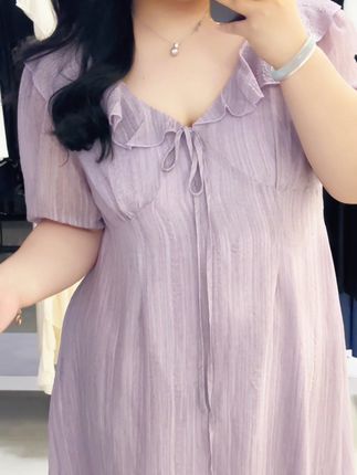 酥酥:我赛了臭宝们太温柔了叭 #岩心大码女装#大码女装#显瘦#紫色#温柔风穿搭