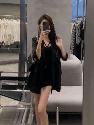 御姐风气质时尚印花西装外套宽松韩版衬衫+背心+显瘦短裤女#气质女神穿搭 #高级感穿搭 #这也太好看了 @DOU+上热门 @抖音创作小助手