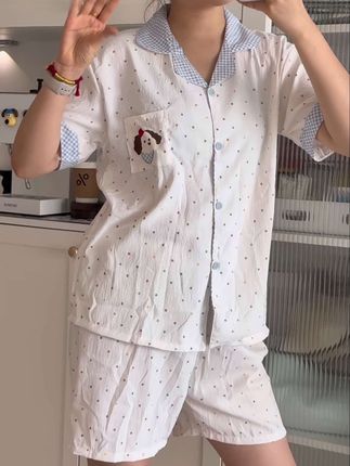 39.9到手3件套睡衣,春天夏天秋天的睡衣都有啦~,短裤长裤短袖都包括啦~,云朵棉的睡衣 贴身穿很舒服~,款式特别多,可以赶紧去选选咯~~,#睡衣 #家居服 #睡衣家居服 #家居服睡衣 #睡衣套装 了