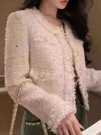 春秋新款白色花呢高级感小个子气质上衣宽松短款小香风外套女#女装 #穿出高级感 #温柔穿搭 #时尚搭配 #仙女穿搭