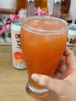 #清凉一夏 呼柚三个口味,#夏日饮品 #倒满深夜的酒