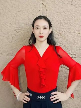 欢舞阁摩登双人舞吉特巴广场舞时尚气质喇叭袖女士V领舞衣#双人舞服#喇叭袖上衣 #v领舞蹈服上衣 #喇叭袖上衣 #多色可选#摩登舞上衣