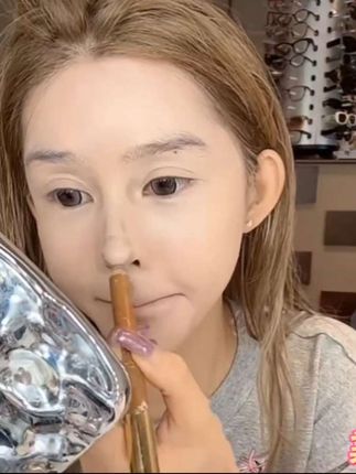 不显脏,超适合新手的双头修容笔#修容棒 #修容 #平价彩妆 #拯救塌鼻梁 #修容教程