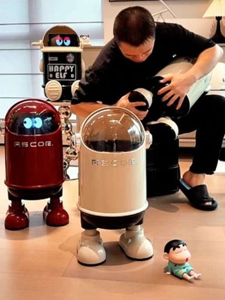 太空人音乐垃圾桶家用2025新款卧室客厅高颜值潮玩创意带盖大容量#太空人音乐垃圾桶家用2025新款卧室客厅高颜值潮玩创意带盖大容量#家用必备 #好物推荐🔥