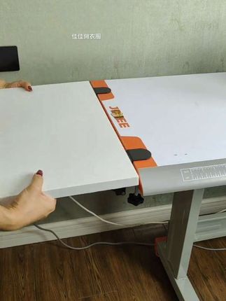 缝纫机折叠延长板,免打孔可以任意调节位置,加长加宽都可以#裁缝 #缝纫日常 #带你走进服装厂